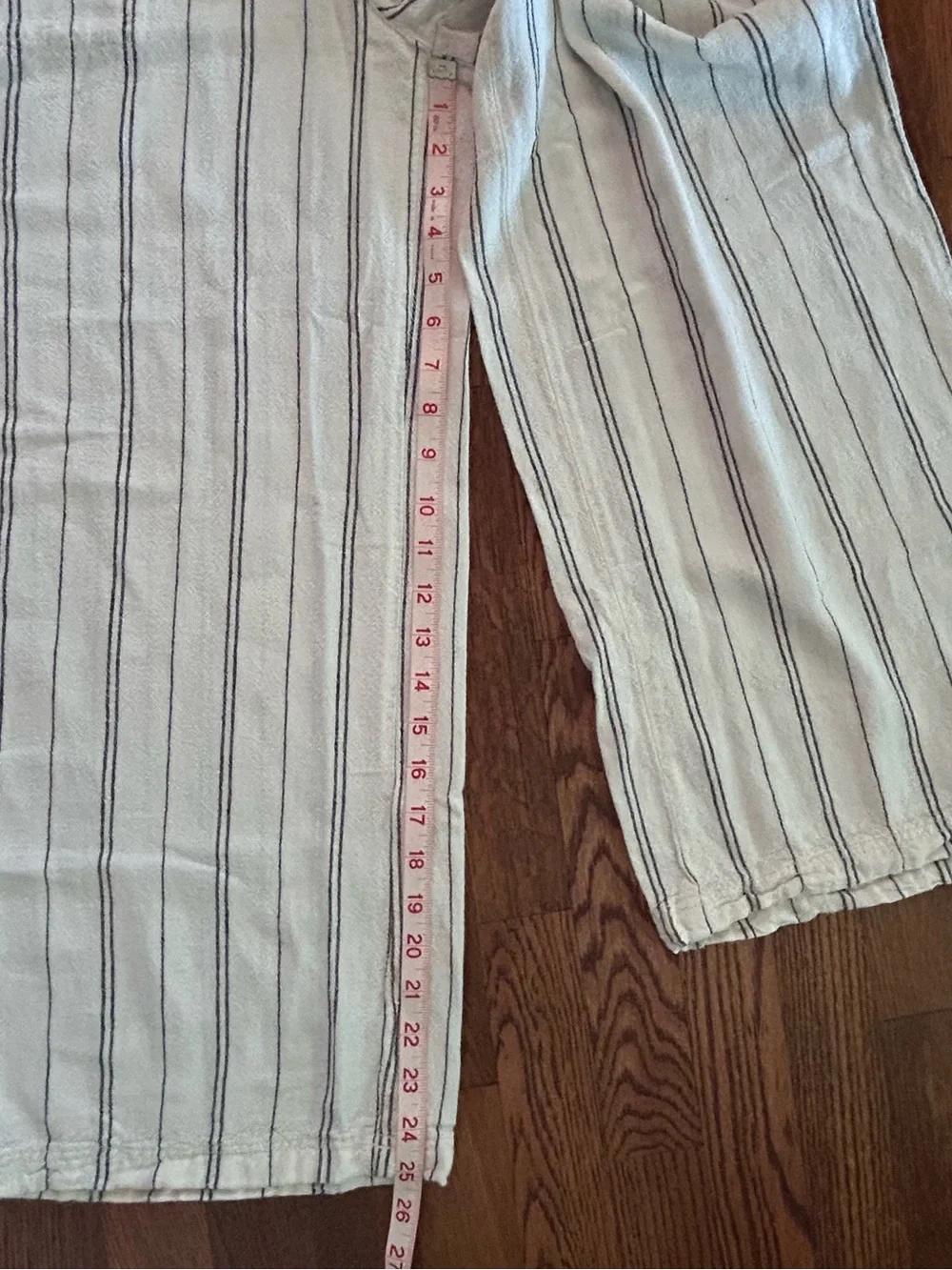 Women’s Time and Tru Ivory Linen Pants with Black Pinstripes Medium